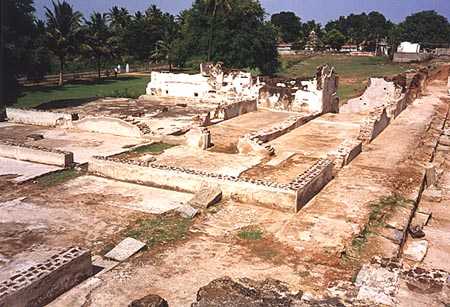 The ruins of Tipu's Palace - Lal Mahal 